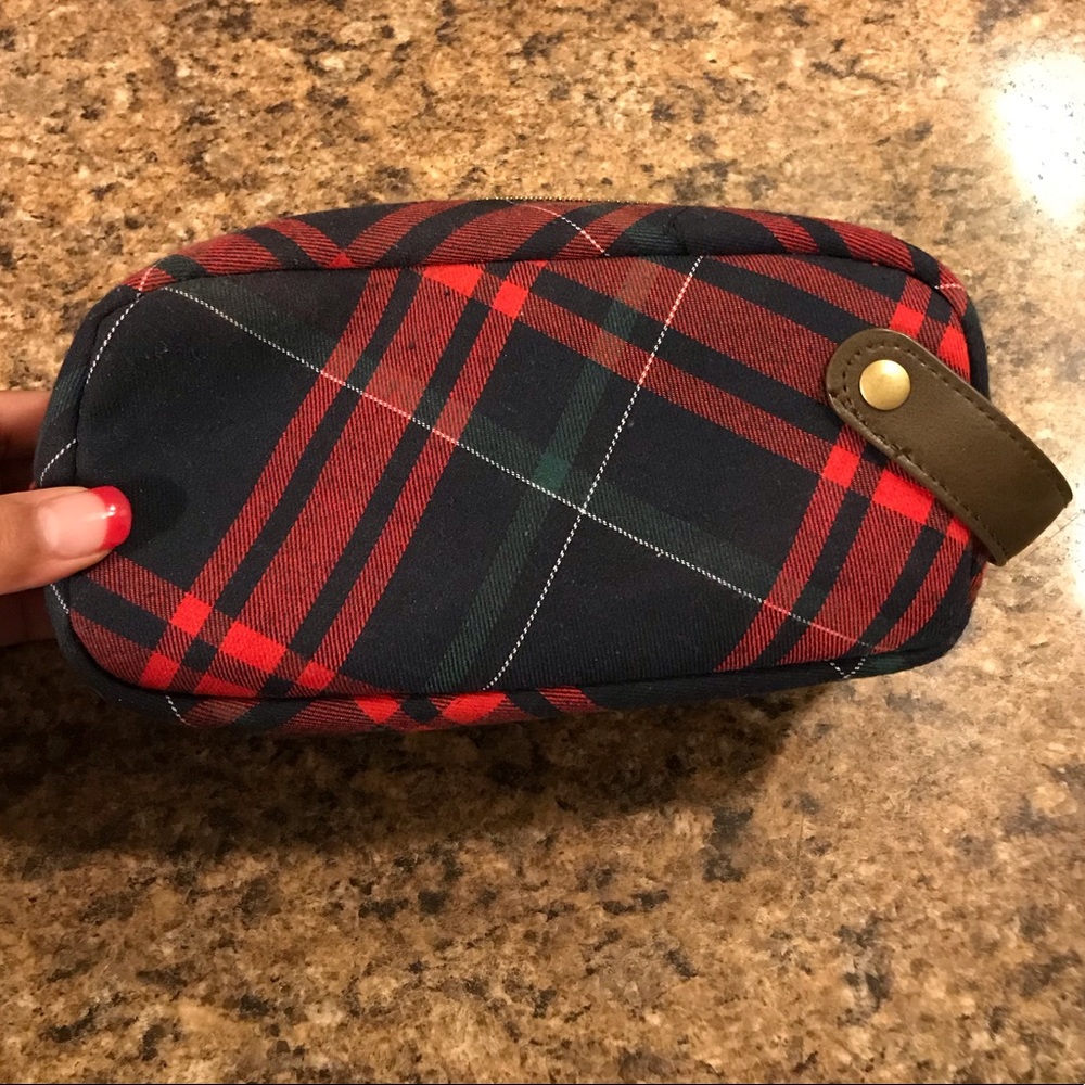 Medium makeup/ stuff bag